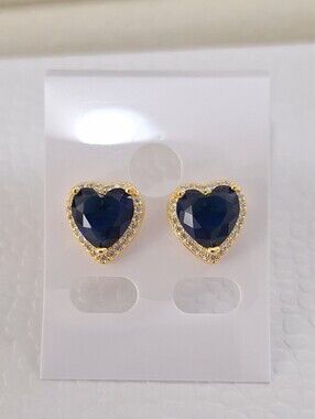 Sapphire diamonds cut heart shape stud earrings